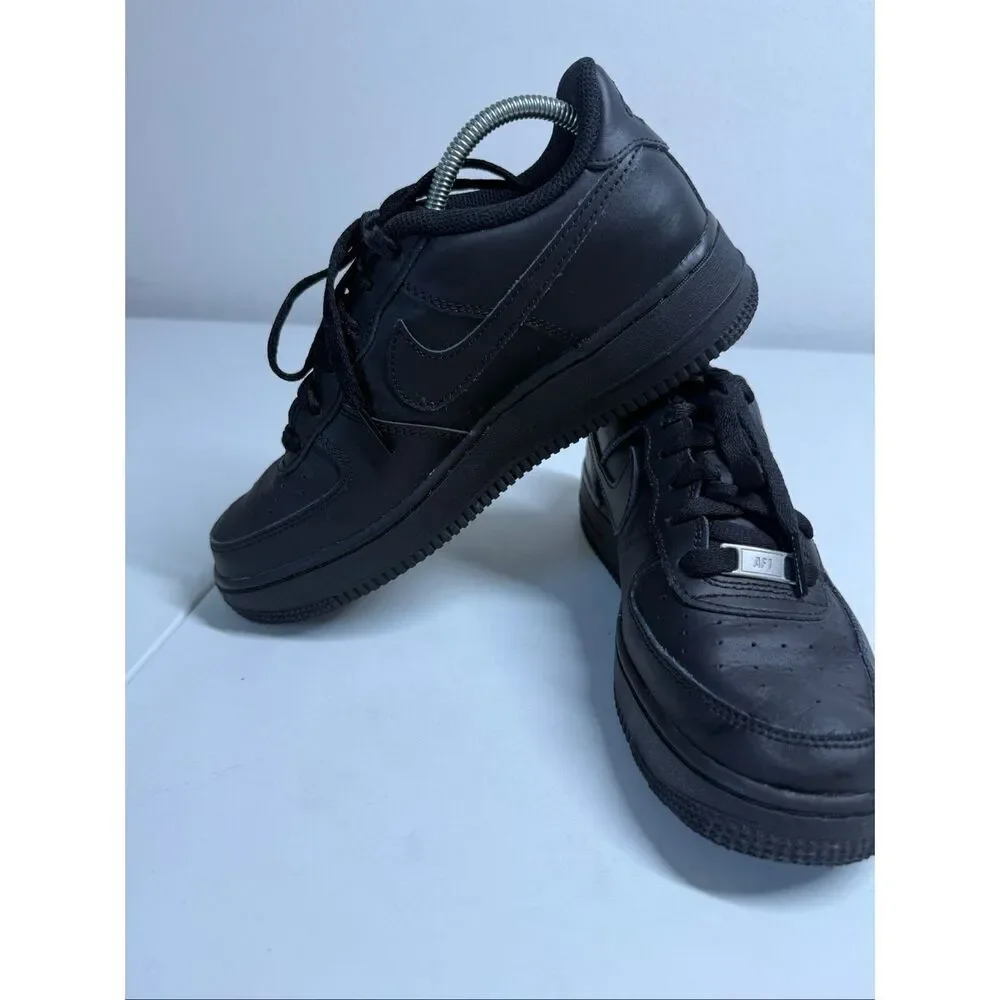 Nike Air Force 1 Low Kids Shoes Size 6Y Sneakers Triple Black DH 2920-001* Notes